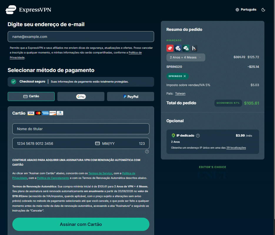 Após escolher o pacote, role para baixo para ver o e-mail e as opções de pagamento. Quando a compra for concluída, o ExpressVPN enviará um e-mail para sua caixa de entrada, contendo seu recibo e senha, portanto, certifique-se de preencher corretamente. (Atenção: o ExpressVPN atualmente não suporta pagamento via Pix).